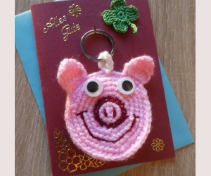 Schlüsselanhänger/Taschenanhänger Glücksschweinchen mit Grußkarte 